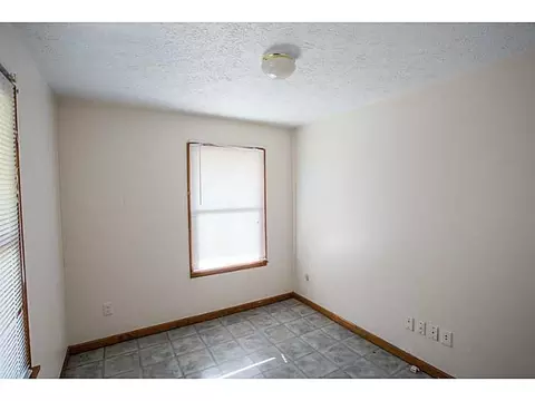 8335 Springfield Jamestown, Springfield, OH 45502 photo 13