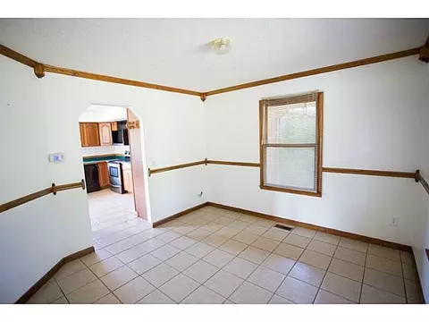 8335 Springfield Jamestown, Springfield, OH 45502 photo 4