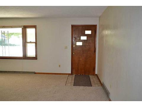 2246 E Home Rd, Springfield, OH 45503 photo 4