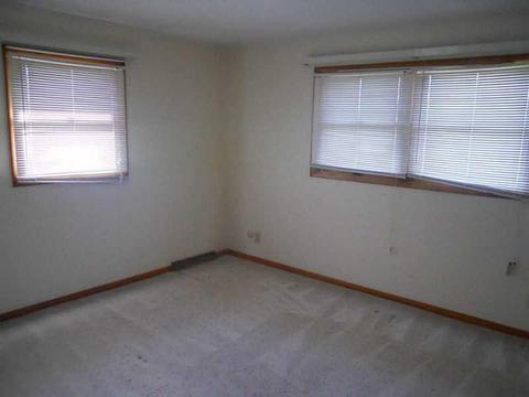 1646 Yorkshire Ct, Springfield, OH 45503 photo 4