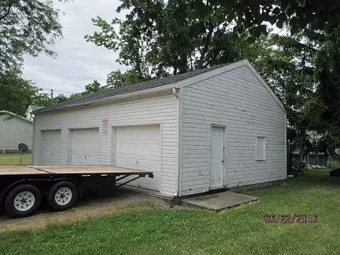 221 E Lehr, Ada, OH 45810 photo 4