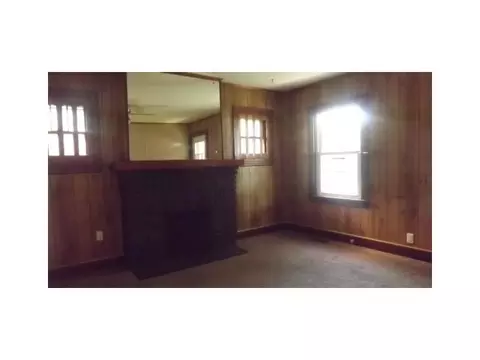 1106 Burt St, Springfield, OH 45505 photo 3