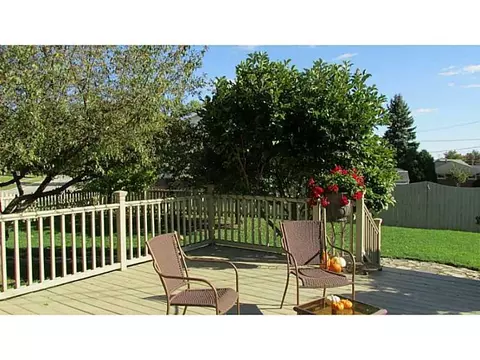 4194 Phoenix Dr, Springfield, OH 45503 photo 3