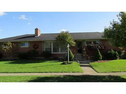 4194 Phoenix Dr, Springfield, OH 45503 photo 1