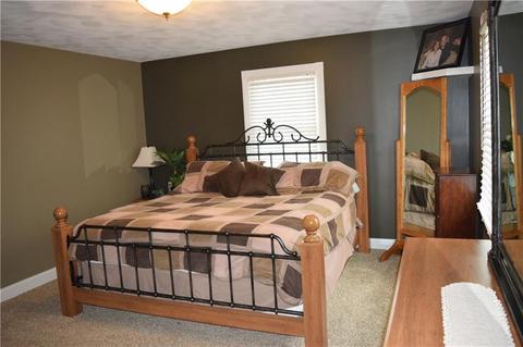 492 E Main St, Saint Henry, OH 45883 photo 9