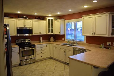 492 E Main St, Saint Henry, OH 45883 photo 5