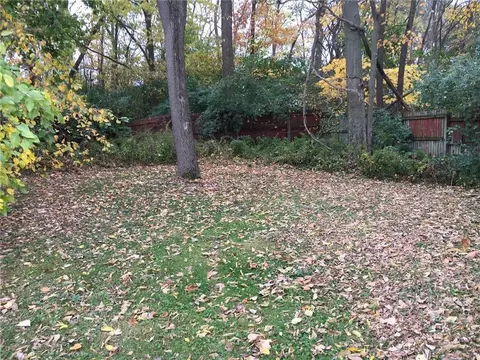 1126 Burt St, Springfield, OH 45505 photo 8