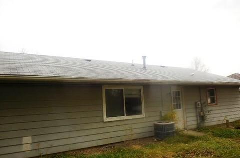 3109 Eastham St, Springfield, OH 45503 photo 2