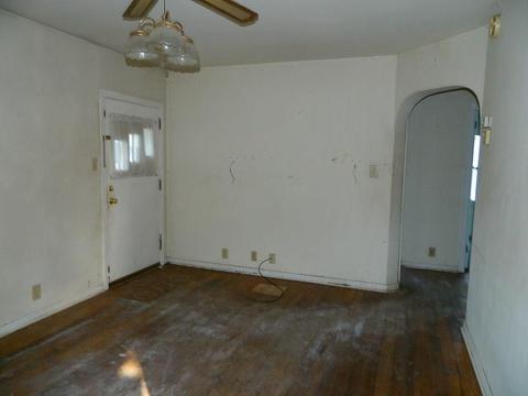 831 E Rose St, Springfield, OH 45505 photo 4
