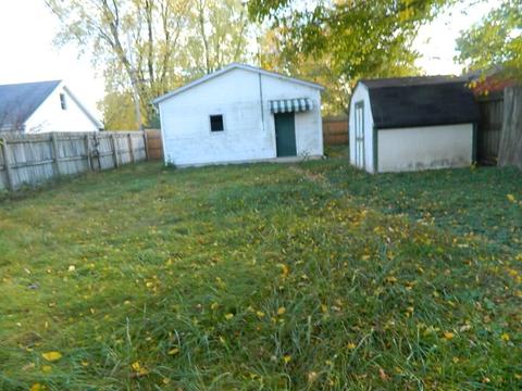 831 E Rose St, Springfield, OH 45505 photo 2