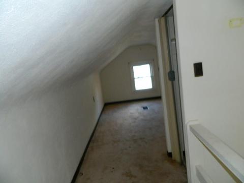 831 E Rose St, Springfield, OH 45505 photo 9