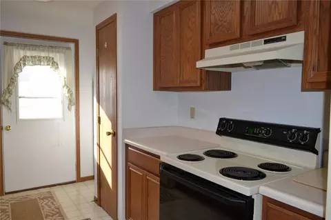 1511 Student, Springfield, OH 45503 photo 7