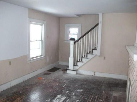 906 Rice St, Springfield, OH 45505 photo 2