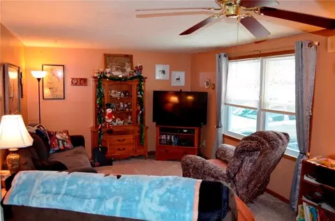 403 W Highland, Ada, OH 45810 photo 2