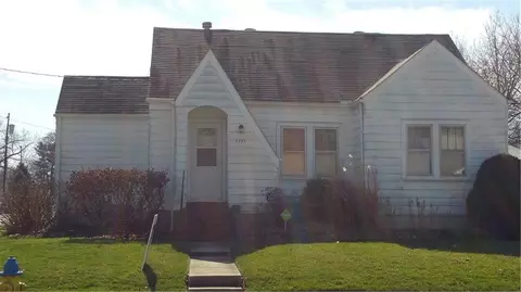 2225 Kenton St, Springfield, OH 45505 photo 1