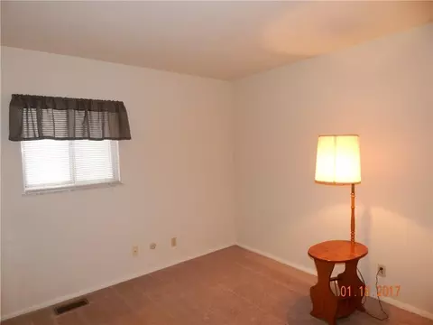110 W Auburn, Springfield, OH 45506 photo 2