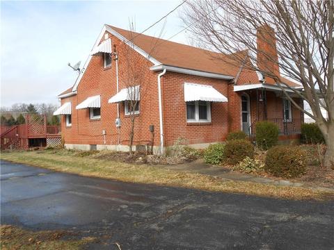 213 N Bird Rd, Springfield, OH 45503 photo 2