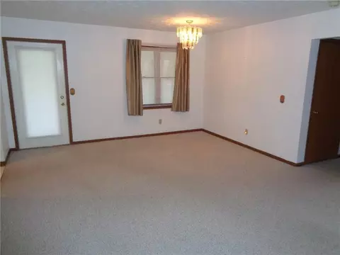 5733 Victorian, Springfield, OH 45503 photo 7