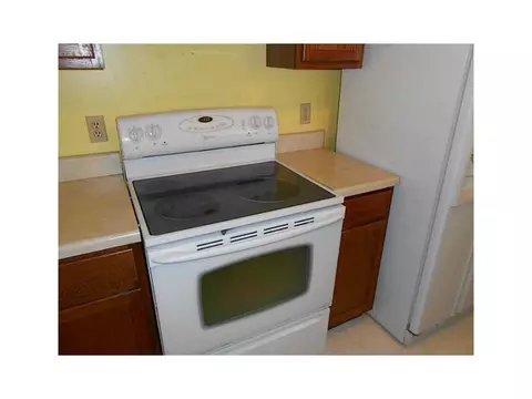 5733 Victorian, Springfield, OH 45503 photo 12