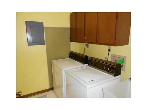 5733 Victorian, Springfield, OH 45503 photo 14