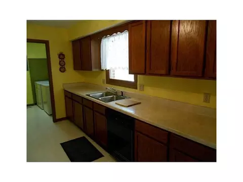 5733 Victorian, Springfield, OH 45503 photo 13
