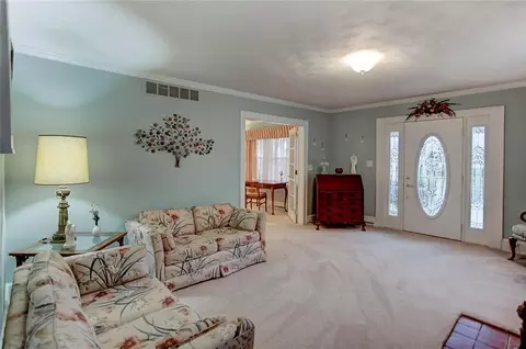 409 N Clairmont Ave, Springfield, OH 45503 photo 3