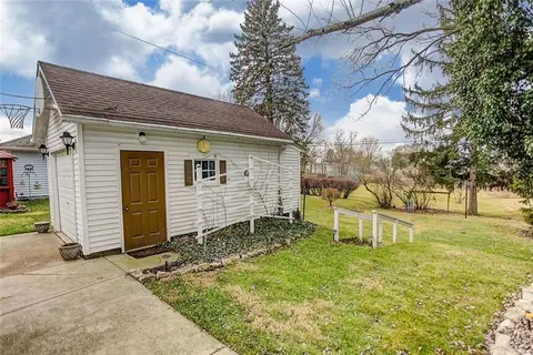 409 N Clairmont Ave, Springfield, OH 45503 photo 23