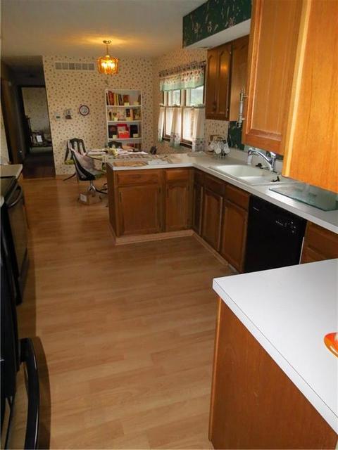 3042 E Possum Rd, Springfield, OH 45502 photo 5