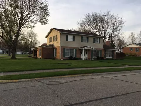 520 Rebecca Dr, Springfield, OH 45503 photo 2