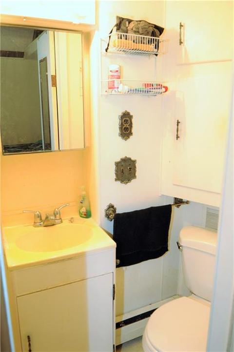 220 E Fulton St, Celina, OH 45822 photo 12
