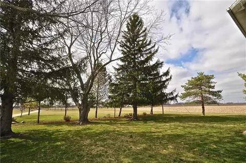 139 Loop Rd, West Manchester, OH 45382 photo 18