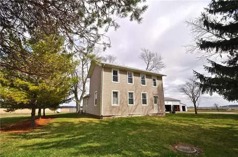 139 Loop Rd, West Manchester, OH 45382 photo 22