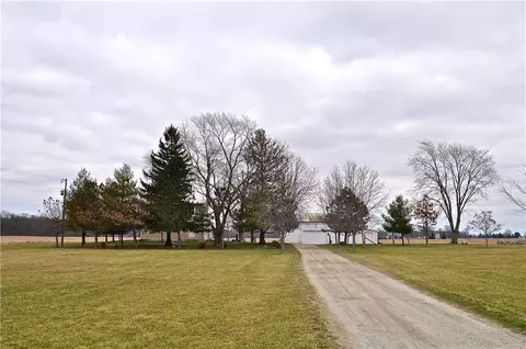 139 Loop Rd, West Manchester, OH 45382 photo 28