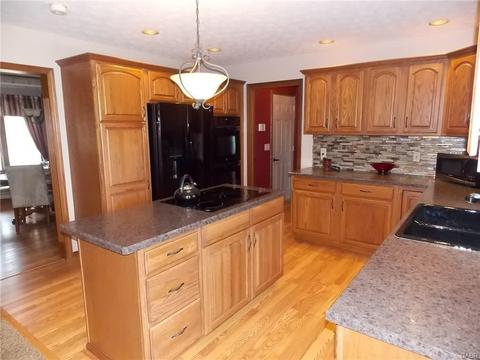 4595 Bolin Ave, Springfield, OH 45502 photo 3