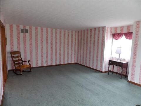 4595 Bolin Ave, Springfield, OH 45502 photo 9