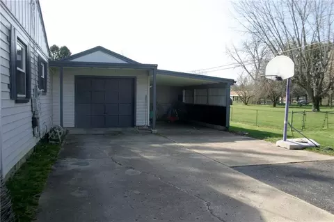 2803 S Burnett, Springfield, OH 45505 photo 5
