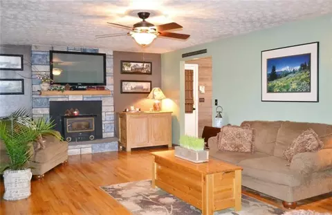 4415 Sintz Rd, Springfield, OH 45504 photo 5
