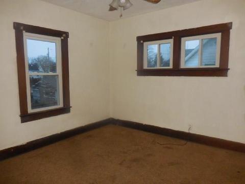 327 N Shaffer, Springfield, OH 45504 photo 4