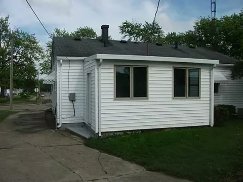 811 Barker Dr, Springfield, OH 45505 photo 5