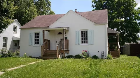 915 E Rose St, Springfield, OH 45505 photo 2