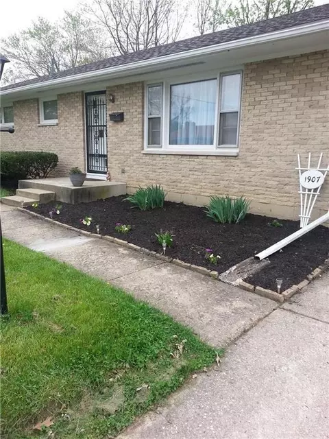 1907 Pepper Ave, Springfield, OH 45503 photo 5
