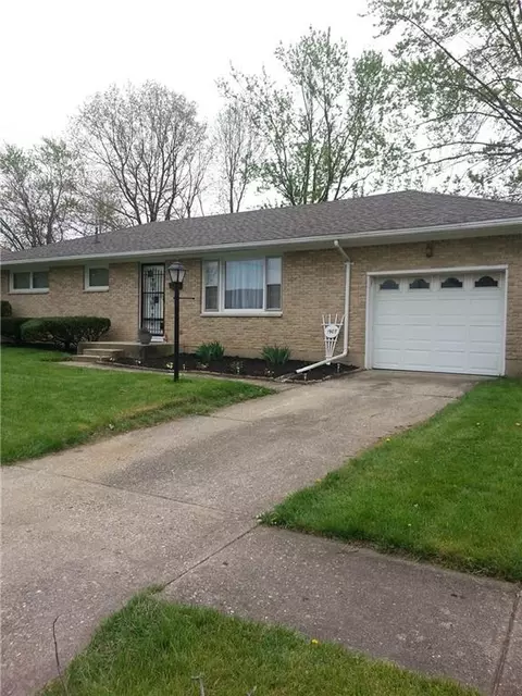 1907 Pepper Ave, Springfield, OH 45503 photo 3