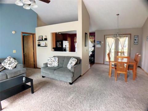2739 Ashlar Dr, Springfield, OH 45503 photo 4