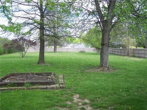 500 Bowman Dr, Sidney, OH 45365 photo 5