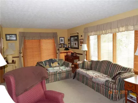2010 E Mile Rd, Springfield, OH 45503 photo 17