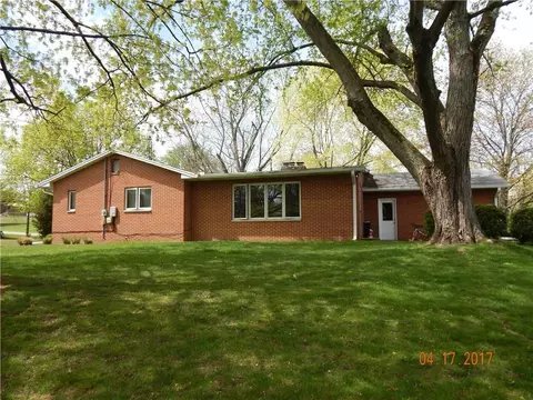 2010 E Mile Rd, Springfield, OH 45503 photo 7