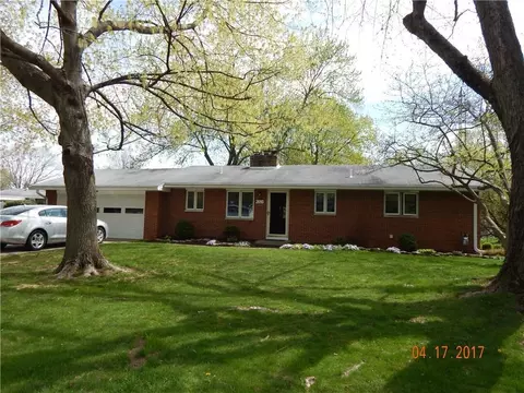 2010 E Mile Rd, Springfield, OH 45503 photo 1