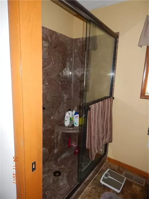 2010 E Mile Rd, Springfield, OH 45503 photo 23