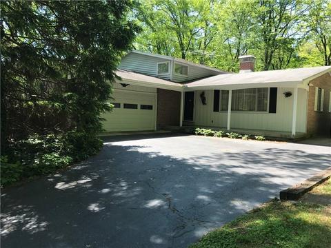 929 White Oak Dr, Springfield, OH 45504 photo 1