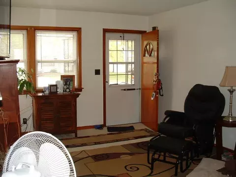 327 Lawnview Ave, Springfield, OH 45505 photo 4